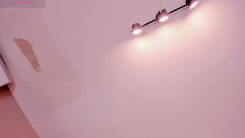 Aylin Millerxs online show from 12.22.24