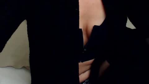 aylynrichard online show from 10.16.25