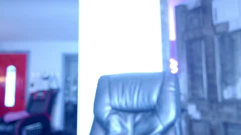 Snapshot of aynmarie chatting on 10.12.25 mia rand online show from 10.12.25