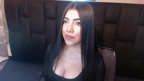 Aysel online show from 10.21.25
