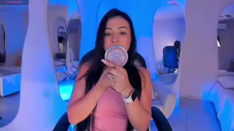 Snapshot of ayshelbrown chatting on 09.25.25 Ayshel online show from 09.25.25