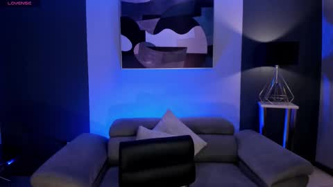 Snapshot of ayshelbrown chatting on 12.14.25 Ayshel online show from 12.14.25