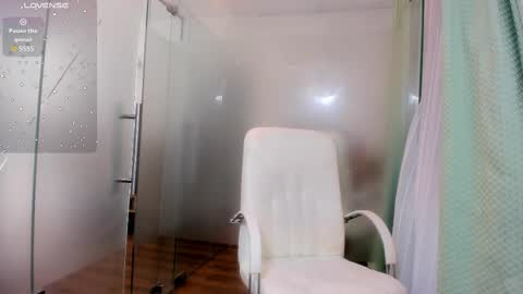 Ayumi online show from 02.28.25