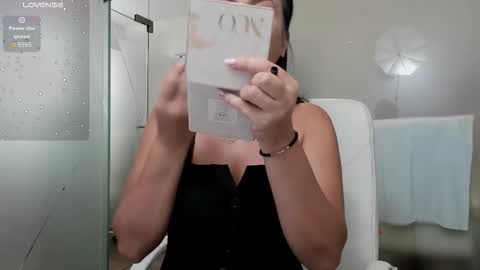 Ayumi online show from 09.24.25