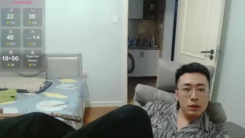 ayyzqh66 online show from 04.29.26