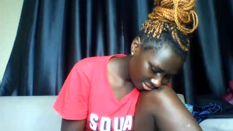 Snapshot of azaelia_iris chatting on 07.22.26 azaelia_iris online show from 07.22.26