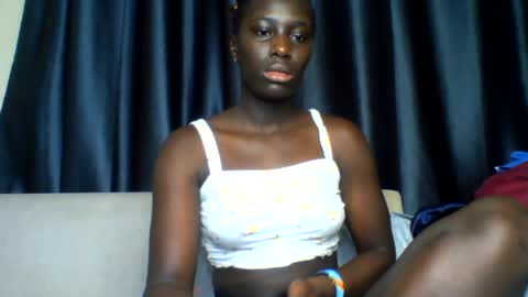 Snapshot of azaelia_iris chatting on 07.24.26 azaelia_iris online show from 07.24.26