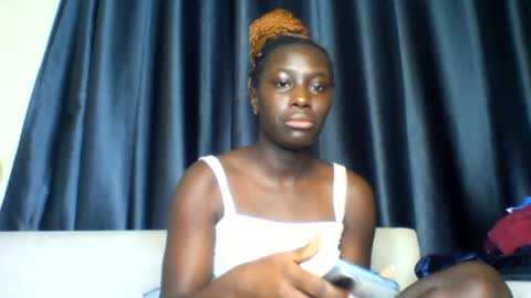 Snapshot of azaelia_iris chatting on 07.25.26 azaelia_iris online show from 07.25.26
