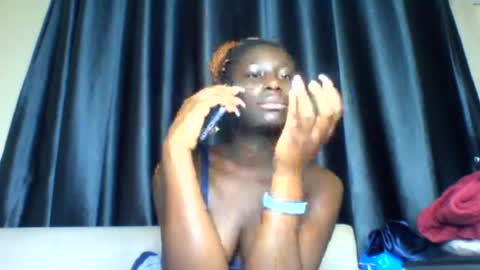 Snapshot of azaelia_iris chatting on 07.28.26 azaelia_iris online show from 07.28.26
