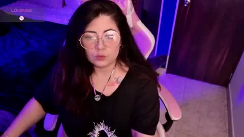 Snapshot of azamy_12 chatting on 06.26.26 Amanda online show from 06.26.26