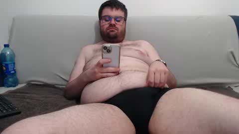 Snapshot of azer912 chatting on 06.19.26 Azer online show from 06.19.26