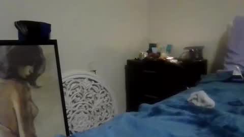 Light Bright  online show from 01.21.25