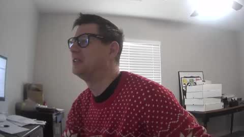 Snapshot of azsurfer39 chatting on 12.24.24 azsurfer39 online show from 12.24.24