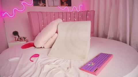 PRINCESS AZUL. online show from 12.28.24