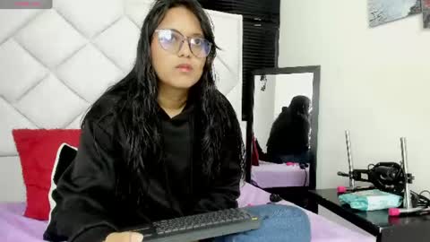 Snapshot of azul_moon chatting on 08.05.26 azul_moon online show from 08.05.26