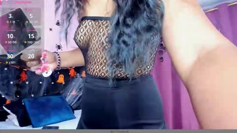 Snapshot of azul_moonn chatting on 10.22.25 azul_moonn online show from 10.22.25