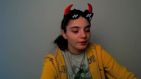 azumi_chan_ online show from 10.12.25