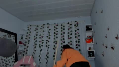 azumi saan online show from 10.16.25