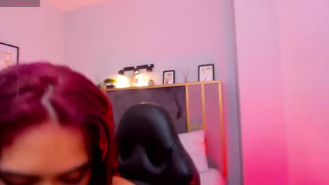 Azurra  online show from 04.17.26