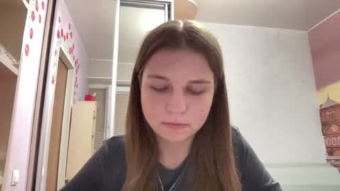 Snapshot of azzieheberly chatting on 07.03.26 Niki online show from 07.03.26