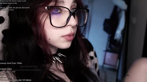 Snapshot of b0pppo chatting on 03.06.25 your fuckdoll sub girl MORE ME online show from 03.06.25