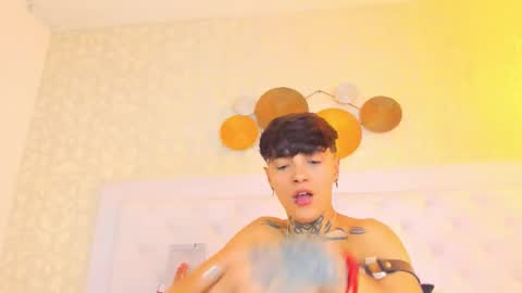 Anny online show from 11.15.25