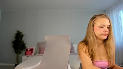 Monica online show from 10.18.25