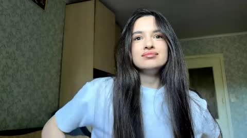 Caroline online show from 05.15.26