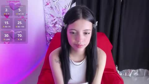 Queen B online show from 03.03.26