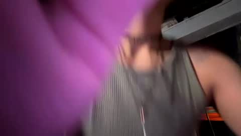 Snapshot of baby_buddha chatting on 02.01.25 baby buddha online show from 02.01.25