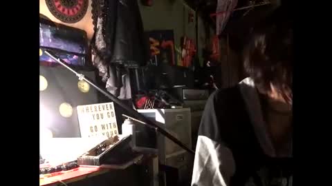 Snapshot of baby_buddha chatting on 02.02.25 baby buddha online show from 02.02.25