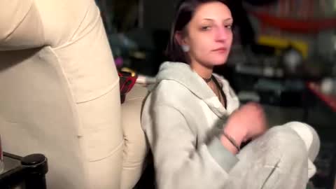 Snapshot of baby_buddha chatting on 03.12.25 baby buddha online show from 03.12.25