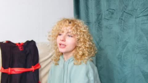 Snapshot of baby_doll91 chatting on 02.28.25 Babby Doll online show from 02.28.25