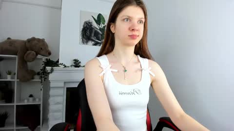 Evalena maybe just Eva online show from 03.11.25