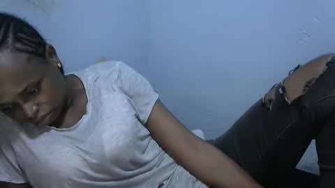 Snapshot of baby_fayyan chatting on 12.23.25 baby_fayyan online show from 12.23.25