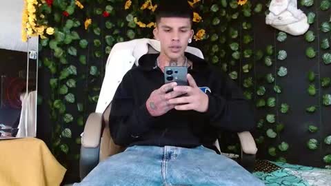 Snapshot of baby_gio chatting on 12.18.24 OF GxoXabs online show from 12.18.24