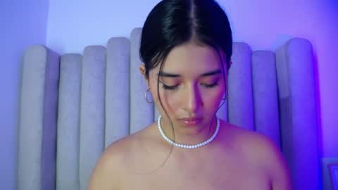 BABY HONEY online show from 01.03.25