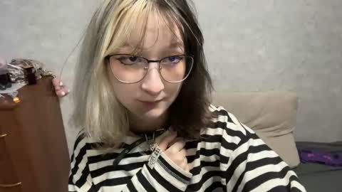 baby_killiebell online show from 06.26.26
