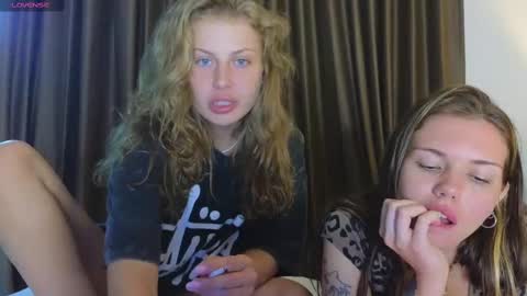 Snapshot of baby_leen chatting on 03.03.25 Sharleen online show from 03.03.25