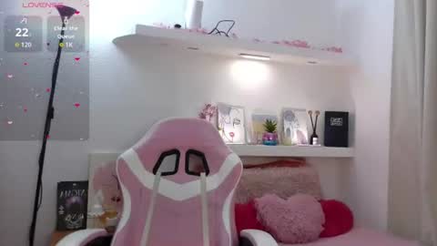 Mily   -  All days start to 1200pm Washigton  online show from 06.29.26