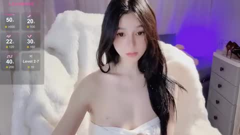 Snapshot of baby_su chatting on 03.09.25 SuSu online show from 03.09.25