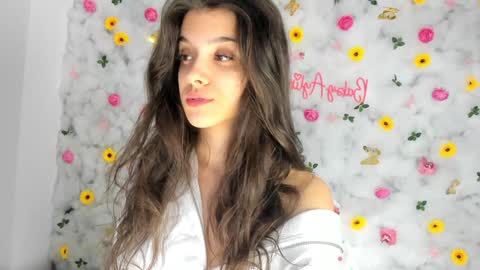 Snapshot of babyaylin chatting on 02.26.25 Aylin online show from 02.26.25