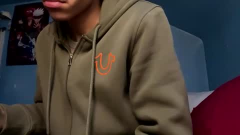 Snapshot of babyd0103 chatting on 01.05.25 babyD online show from 01.05.25