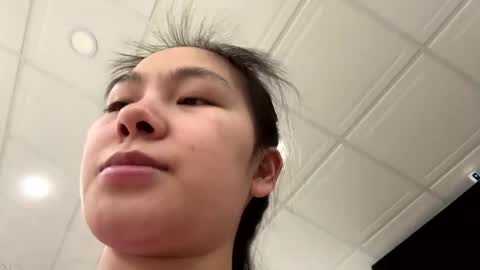 Snapshot of babydoll1022 chatting on 12.14.25 babydoll1022 online show from 12.14.25