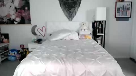 akira online show from 10.15.25