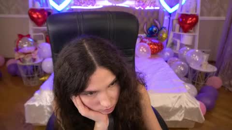 Sasha online show from 02.12.25