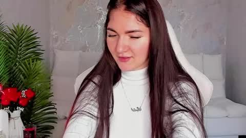 Sophia online show from 10.31.25