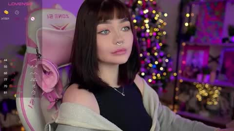 Nika online show from 12.28.24