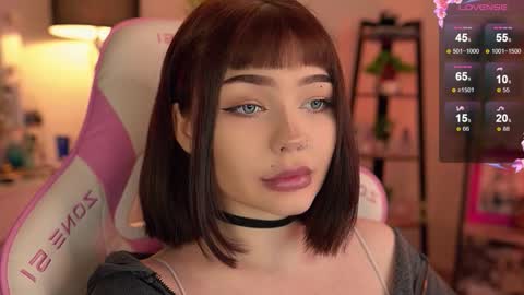 Nika online show from 11.17.25