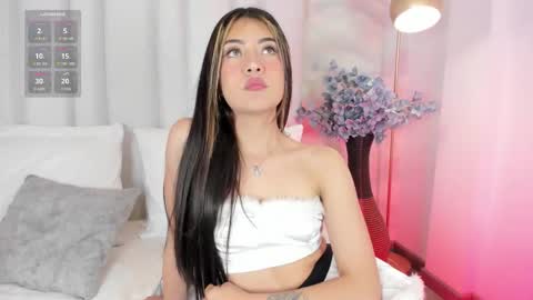 Snapshot of babyyfortune_ chatting on 12.15.25 babyyfortune_ online show from 12.15.25